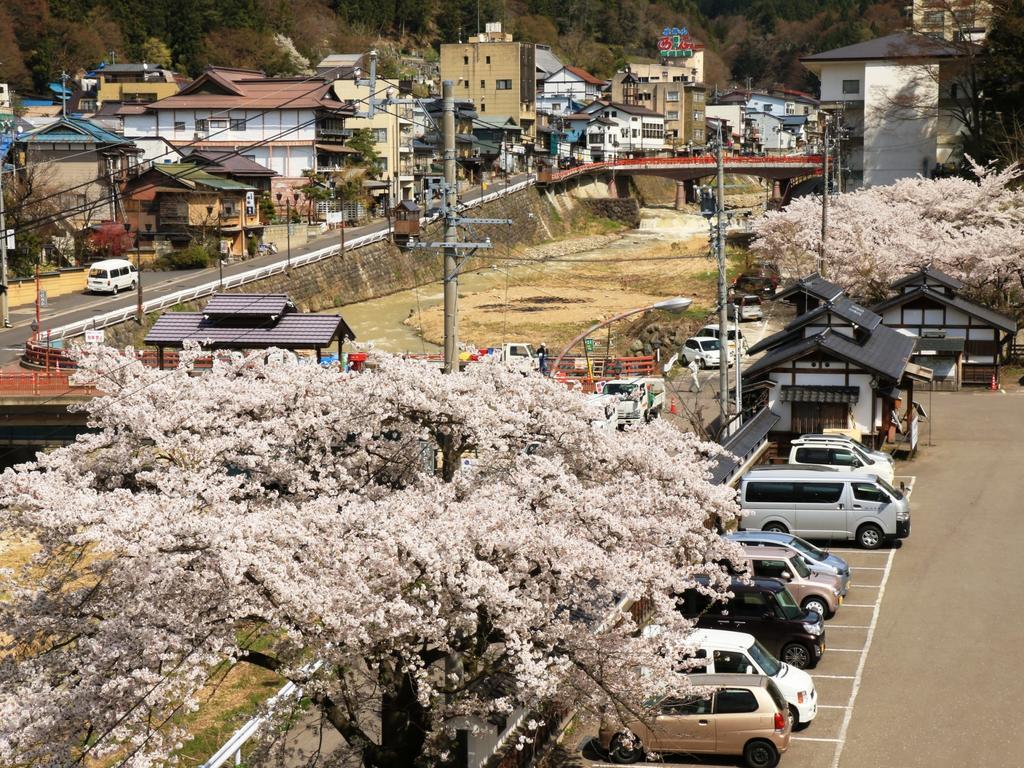 Отель Yamatoya Яманути Экстерьер фото
